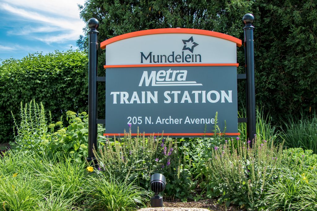 Metra Train Wayfinding Sign