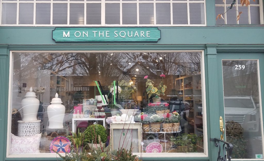 M on the Square Cedar Sign - Lake Forest